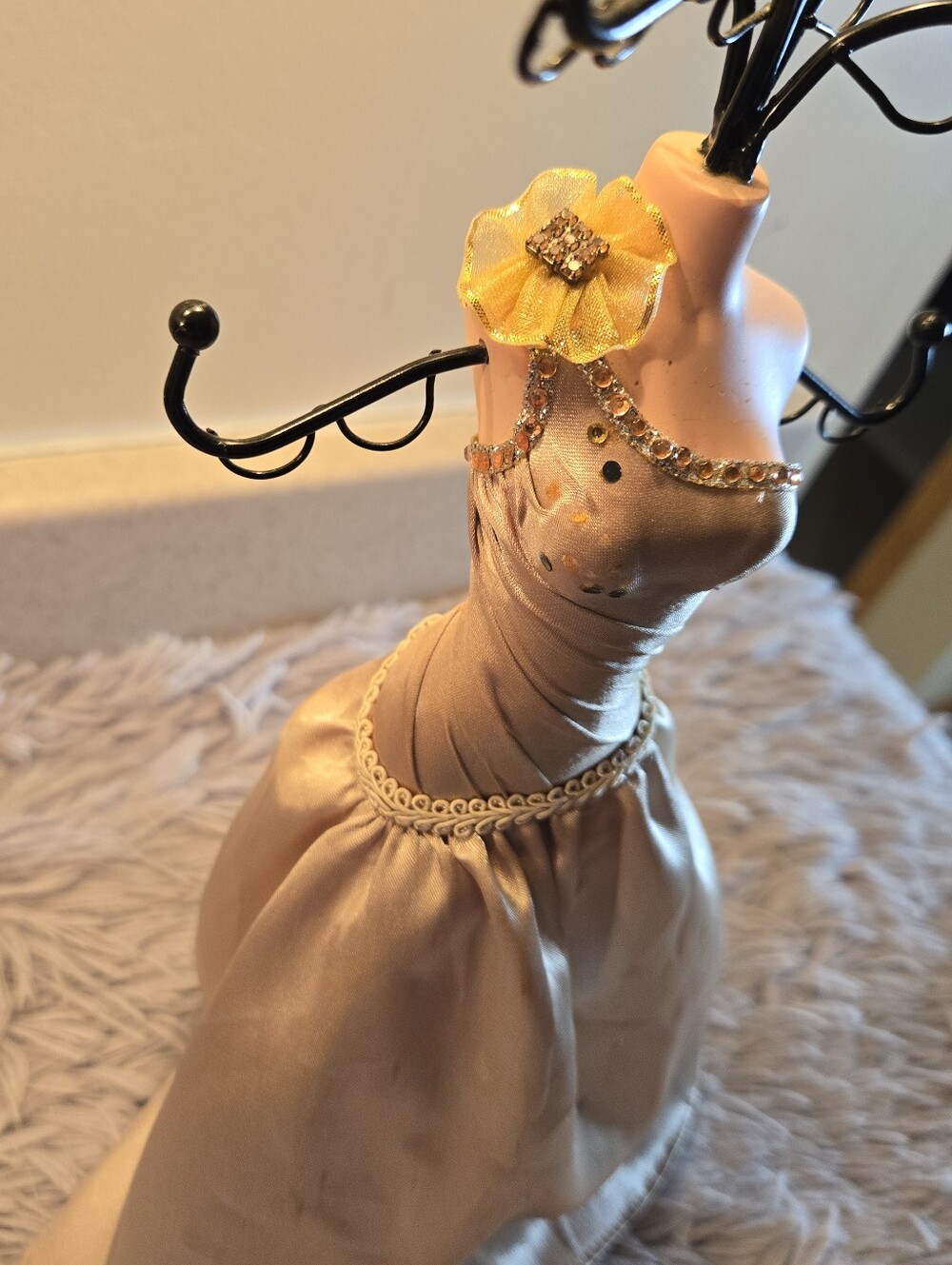 Vintage Look Mannequin Dress Jewelry Stand with Champagne Satin Gown - Picture 3 of 14